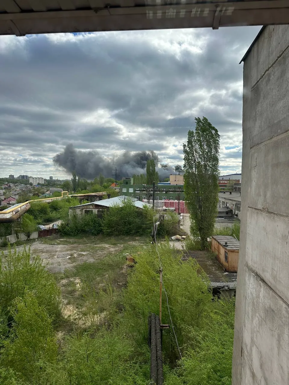 На території російського заводу спалахнув вогонь dqxikeidqxidqeant