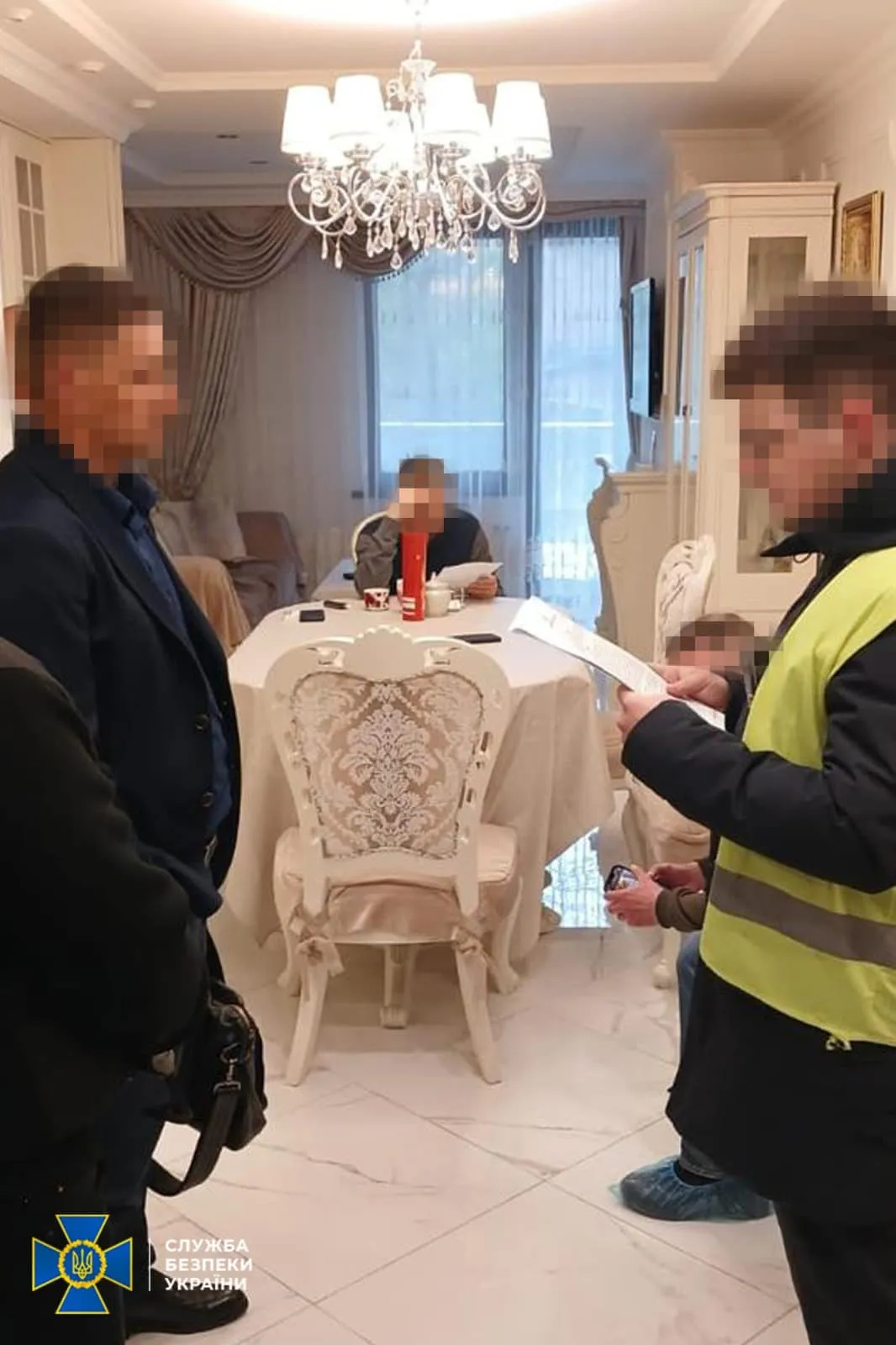 Інвалідність за $6 тис.: у Києві СБУ заблокувала чергову схему незаконного виїзду ухилянтів за кордон. Фото dqxikeidqxirzant