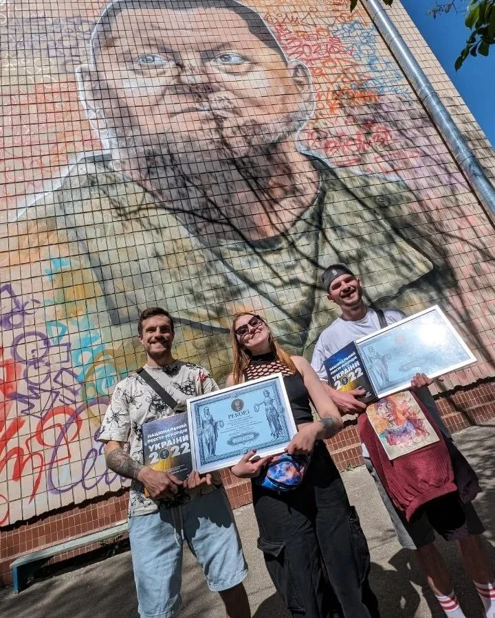 У Києві створили найбільший мурал, присвячений Валерію Залужному. Фото і відео