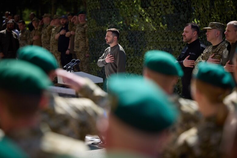 Зеленский вручил награды пограничникам dqxikeidqxidqeant