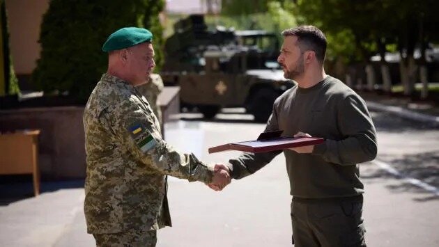 Зеленский вручил награды пограничникам