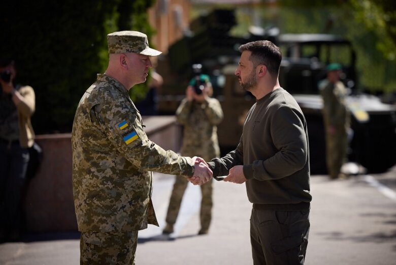 Зеленський на Хмельниччині вручив нагороди прикордонникам