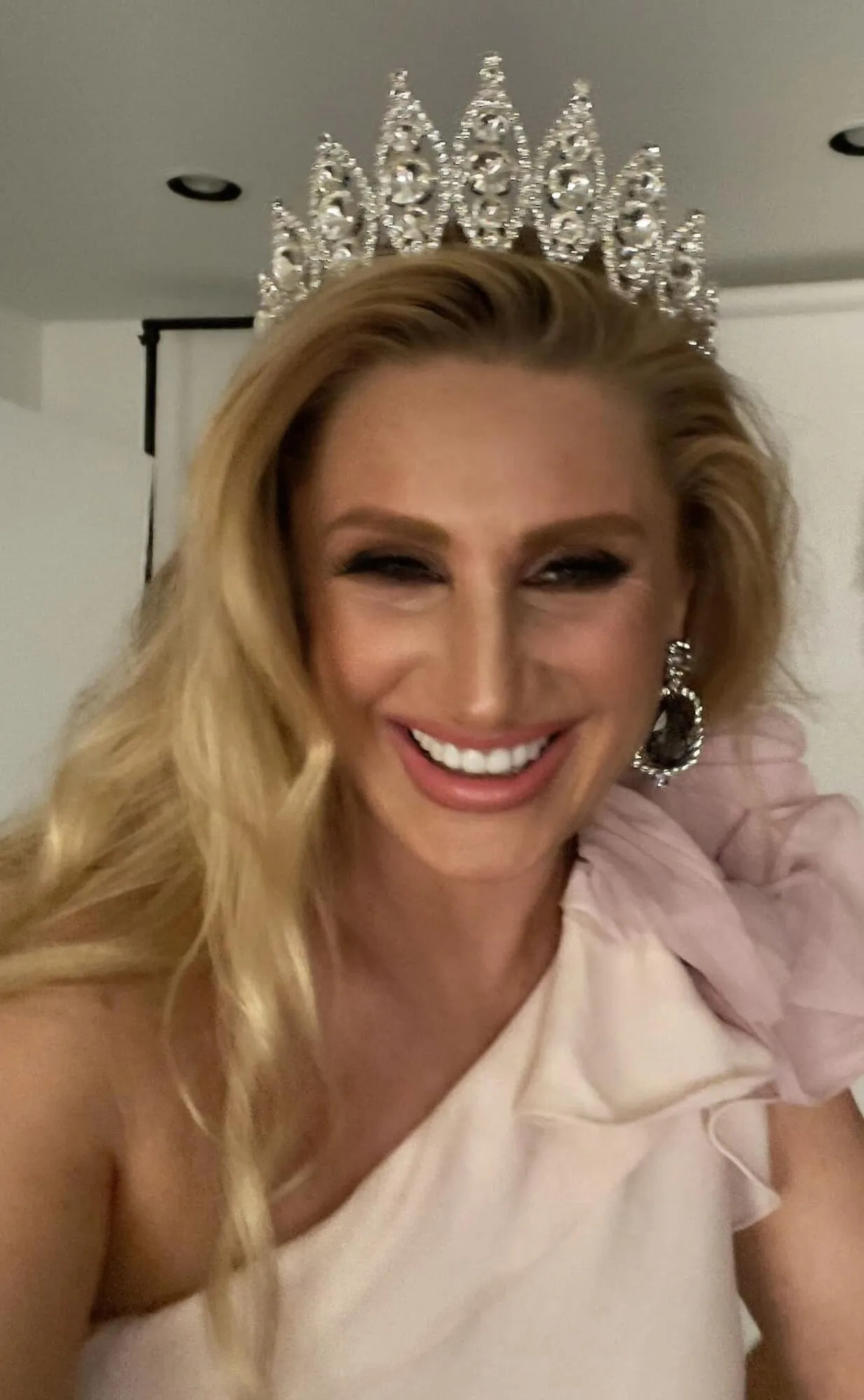   ,     ,      .  dqxikeidqxidqrant