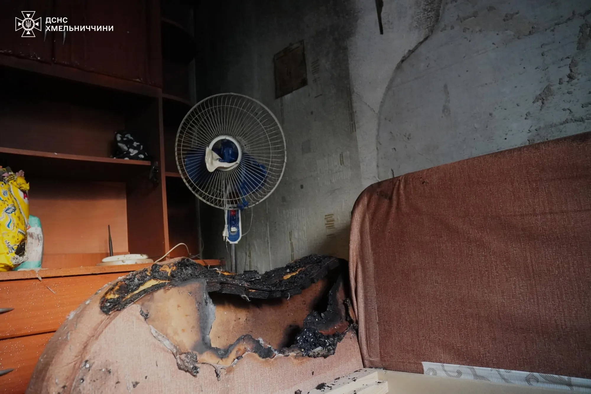 В квартире вспыхнул пожар, пострадали мать с дочерью dqxikeidqxidqrant