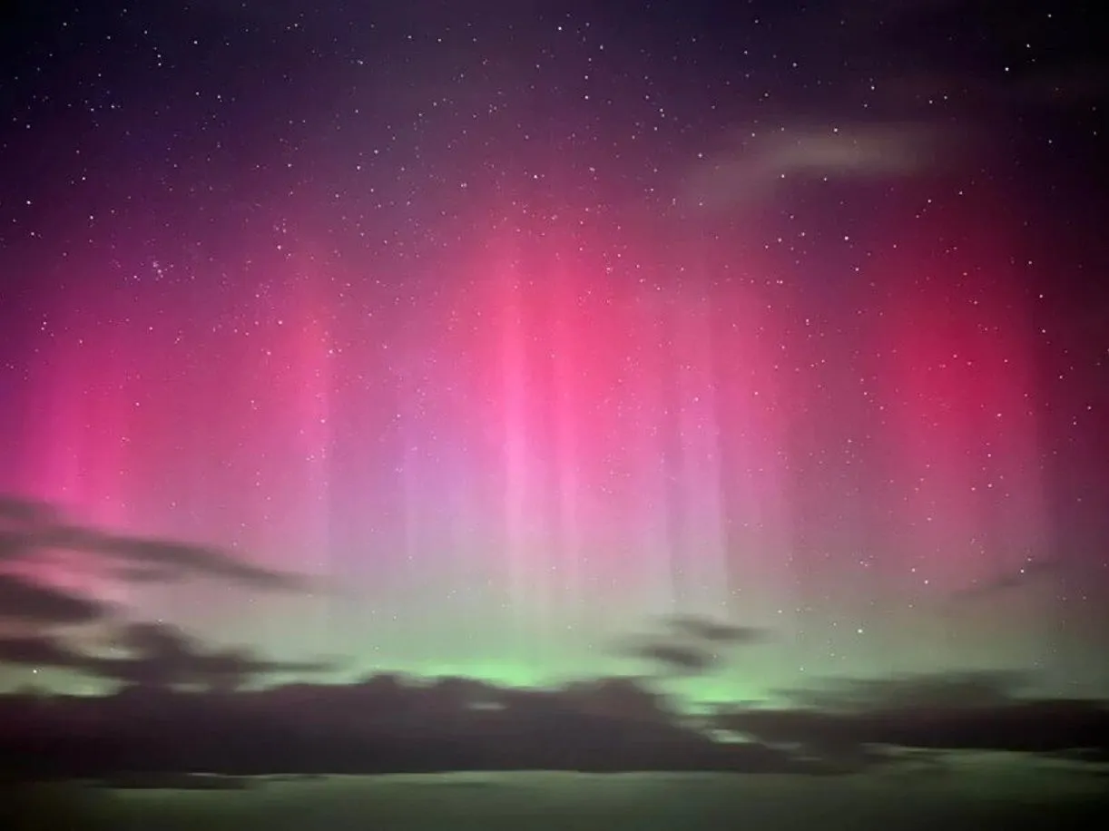 У небі над Україною знову з’явилося північне сяйво: фантастичні фото
