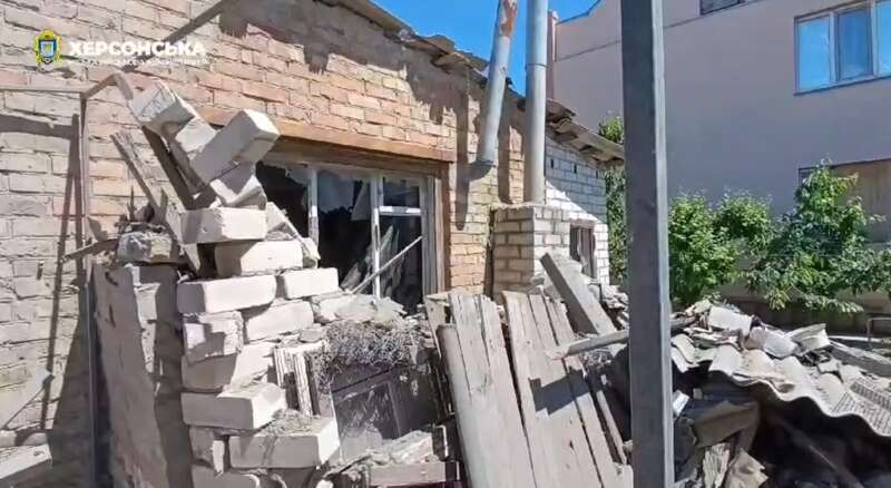 The Russians shelled the Korabelny district of Kherson: residential areas were damaged Video dqxikeidqxidqeant