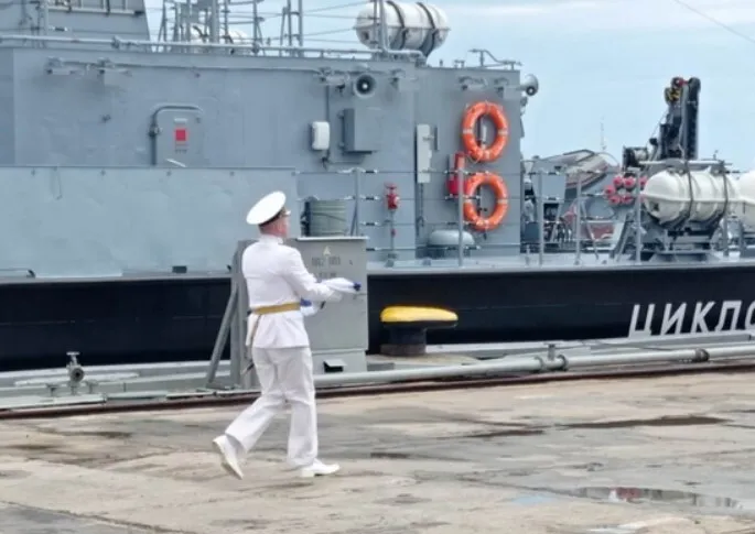 У Генштабі підтвердили ураження російського ракетного корабля