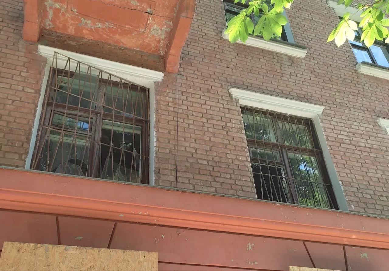 Войска РФ ударили ракетой по пригороду Днепра