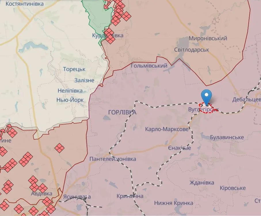 The enemy will not hide: the border guards destroyed communications equipment and armored personnel carriers of the Russian Army. Video dqxikeidqxidqrant