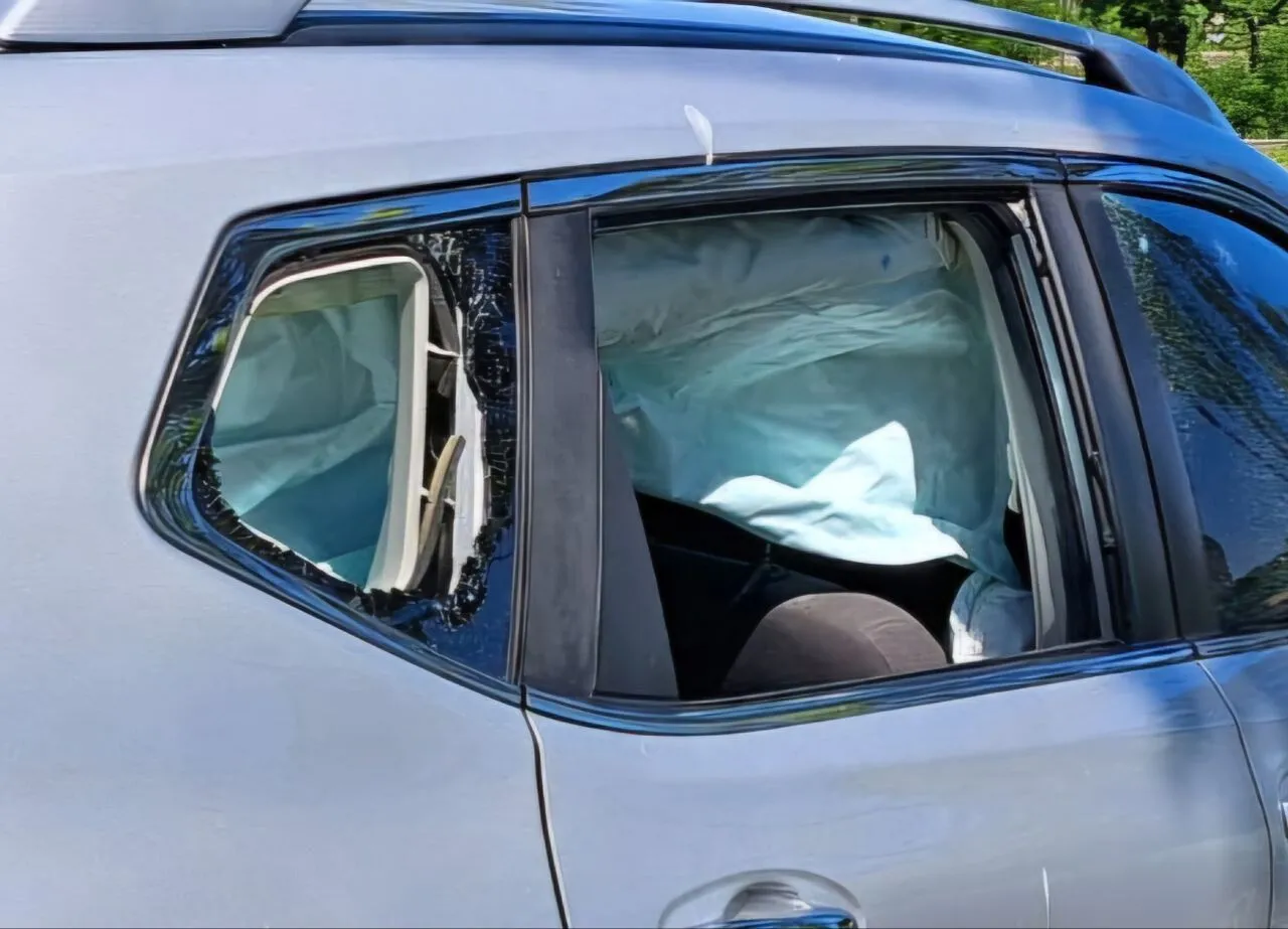 Росіяни атакували Нікополь дронами-камікадзе: постраждали троє цивільних. Фото