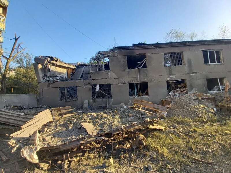 Росіяни обстріляли Торецьк і Лиман на Донеччині: є загиблі й поранені. Фото руйнувань