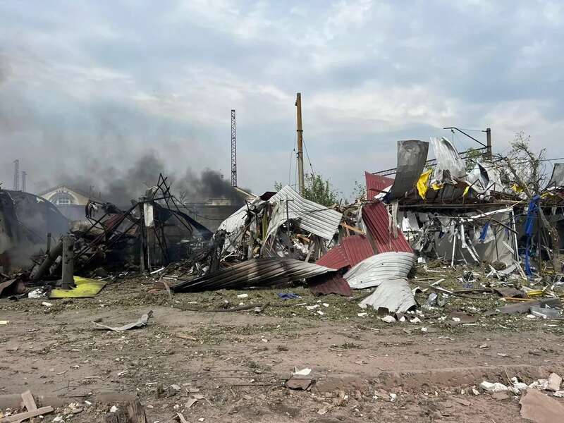 Росіяни обстріляли Торецьк і Лиман на Донеччині: є загиблі й поранені. Фото руйнувань