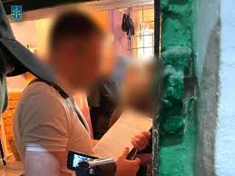 Екс-суддю зі Львова спіймали на хабарі за переправлення ухилянта - ZAXID.NET