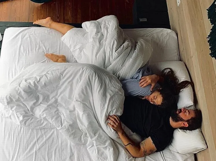 Солистка KAZKA Александра Зарицкая отменила свадьбу, которая должна была состояться в июне 2024 года