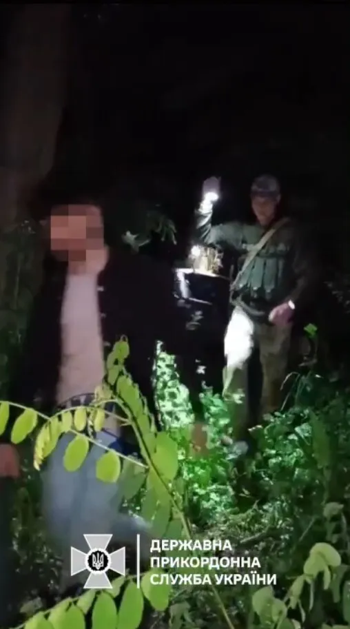 Seven trespassers broke through the barrier to cross the Tisza and paid the price. Video