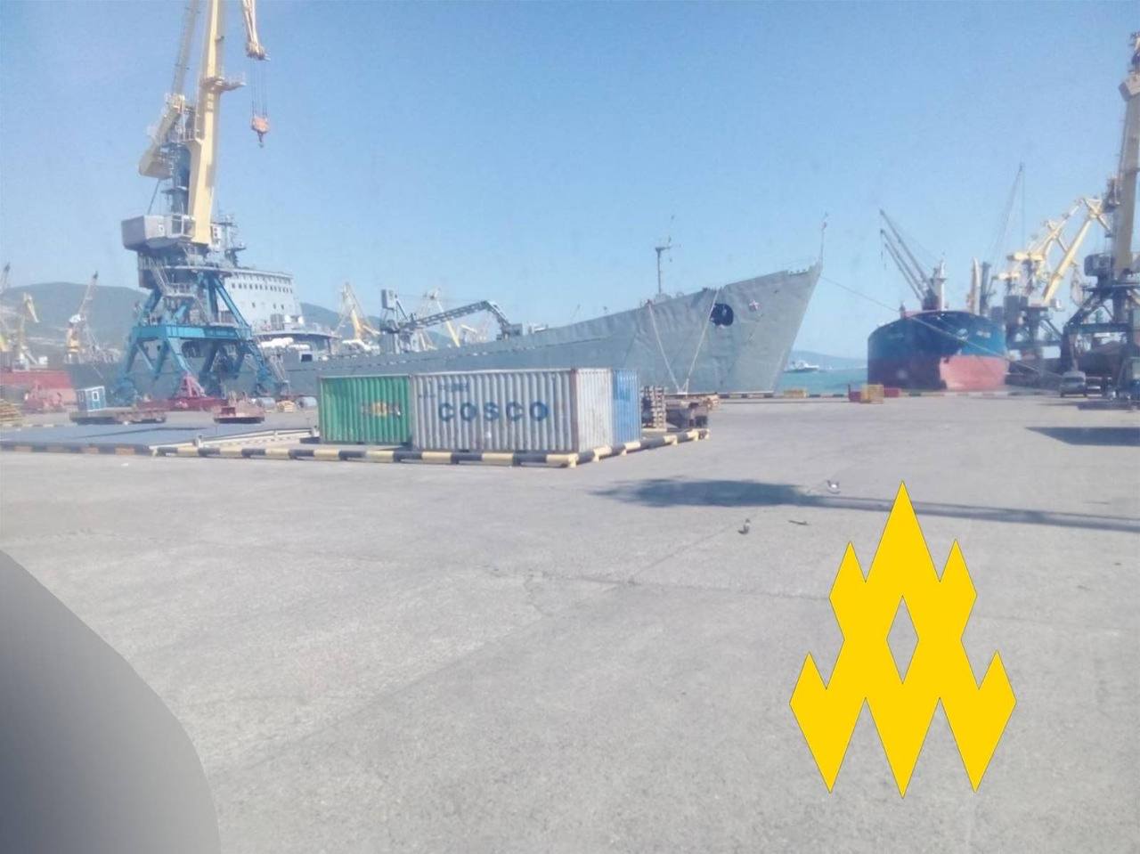 Партизани зафіксували розвантаження крилатих ракет у порту Новоросійська dqxikeidqxidqeant