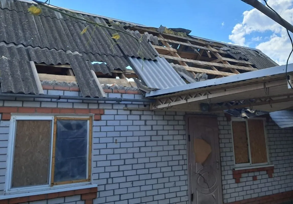 оккупанты ударили по Никополю и району: есть разрушение и жертва. Фото