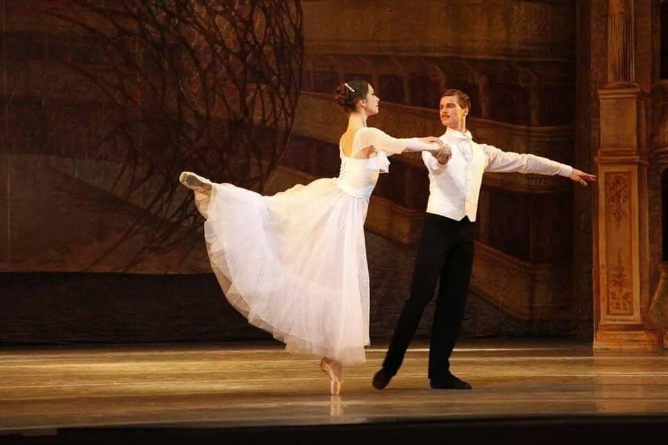 У Львові померла заслужена артистка України Христина Трач. Балерині було 44 роки dqxikeidqxiuuant