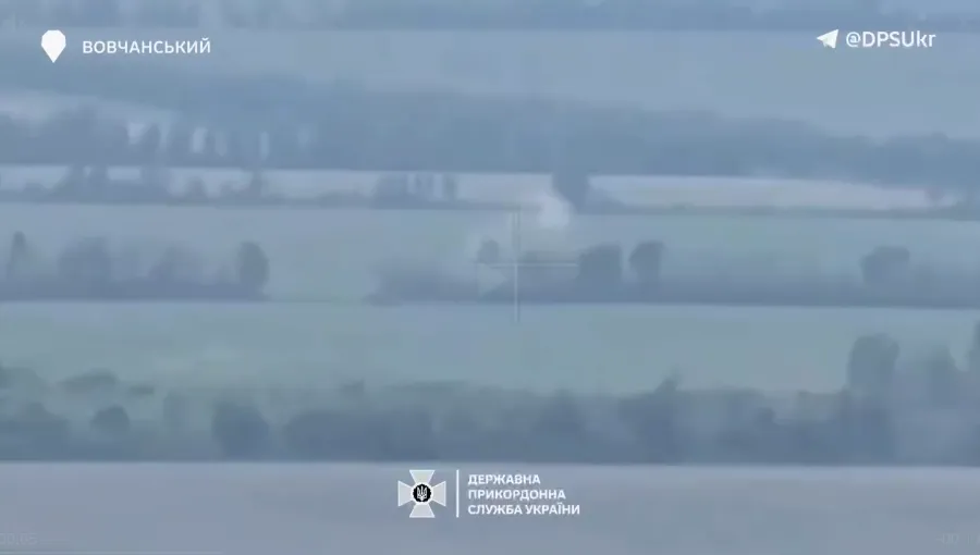 Border guards destroyed two digging machines of the occupiers in the Volchansky direction. Video