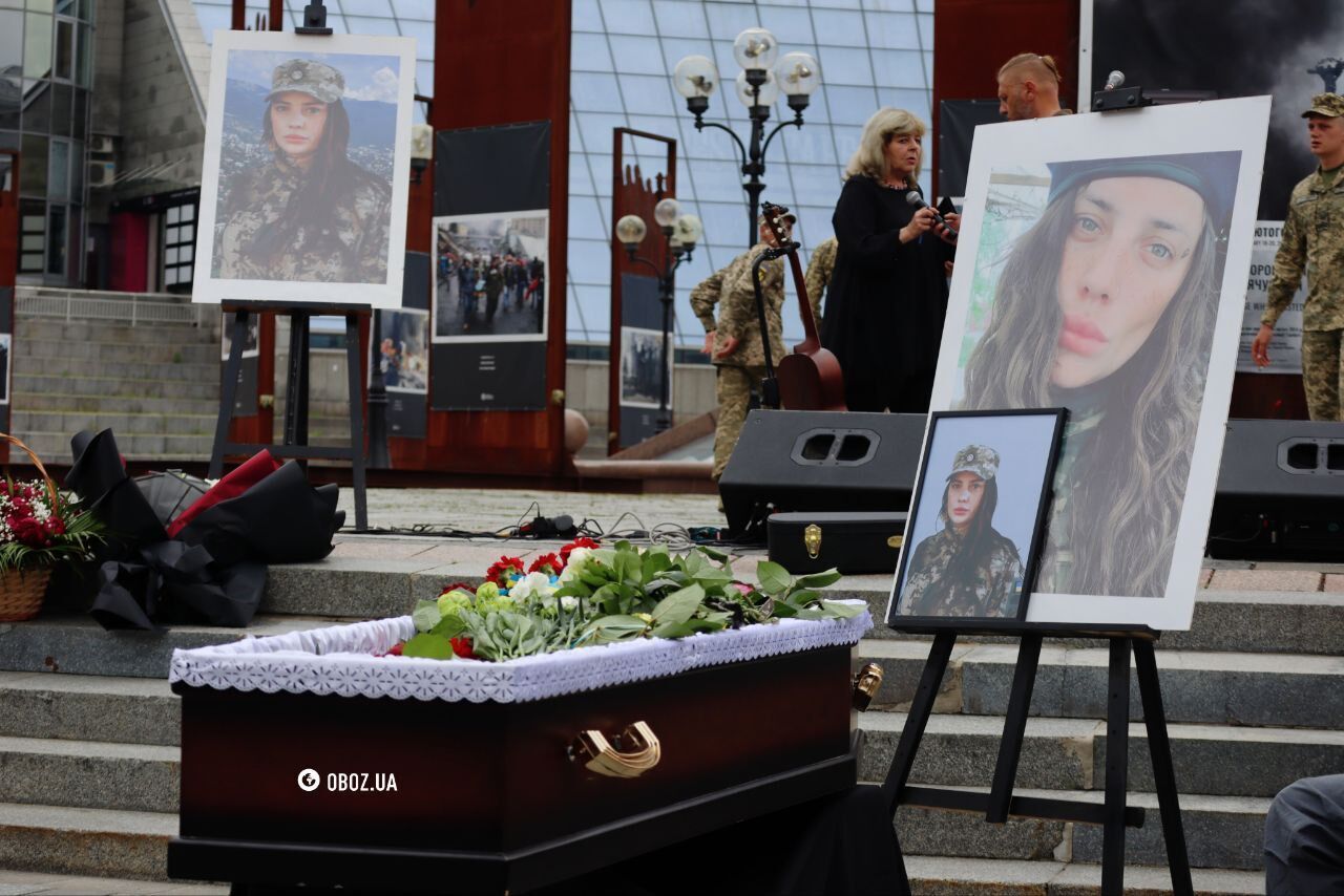 У Києві попрощались із військовослужбовицею з Криму Шурою