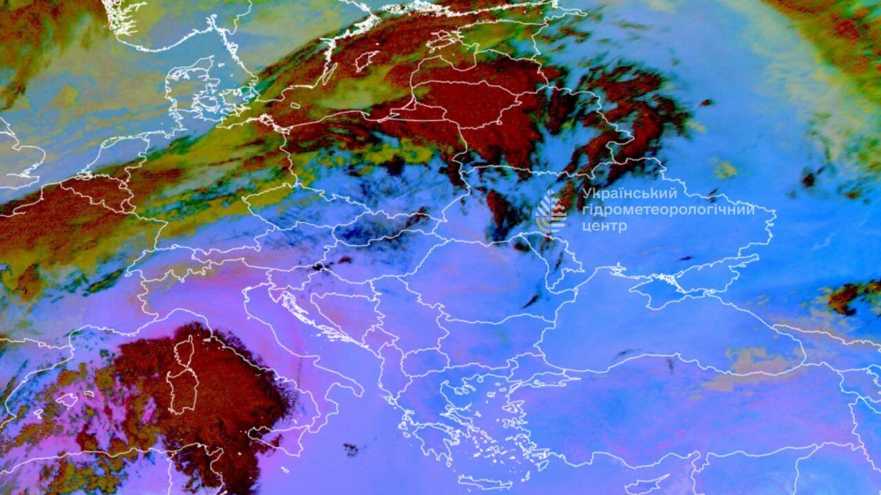 Это фейк: синоптики опровергли информацию о появлении пыли из Сахары в Киеве