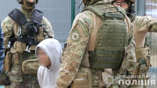 У Кривому Розі викрили злочинну групу, причетну до замаху на умисне вбивство. Фото та відео dqxikeidqxidqrant