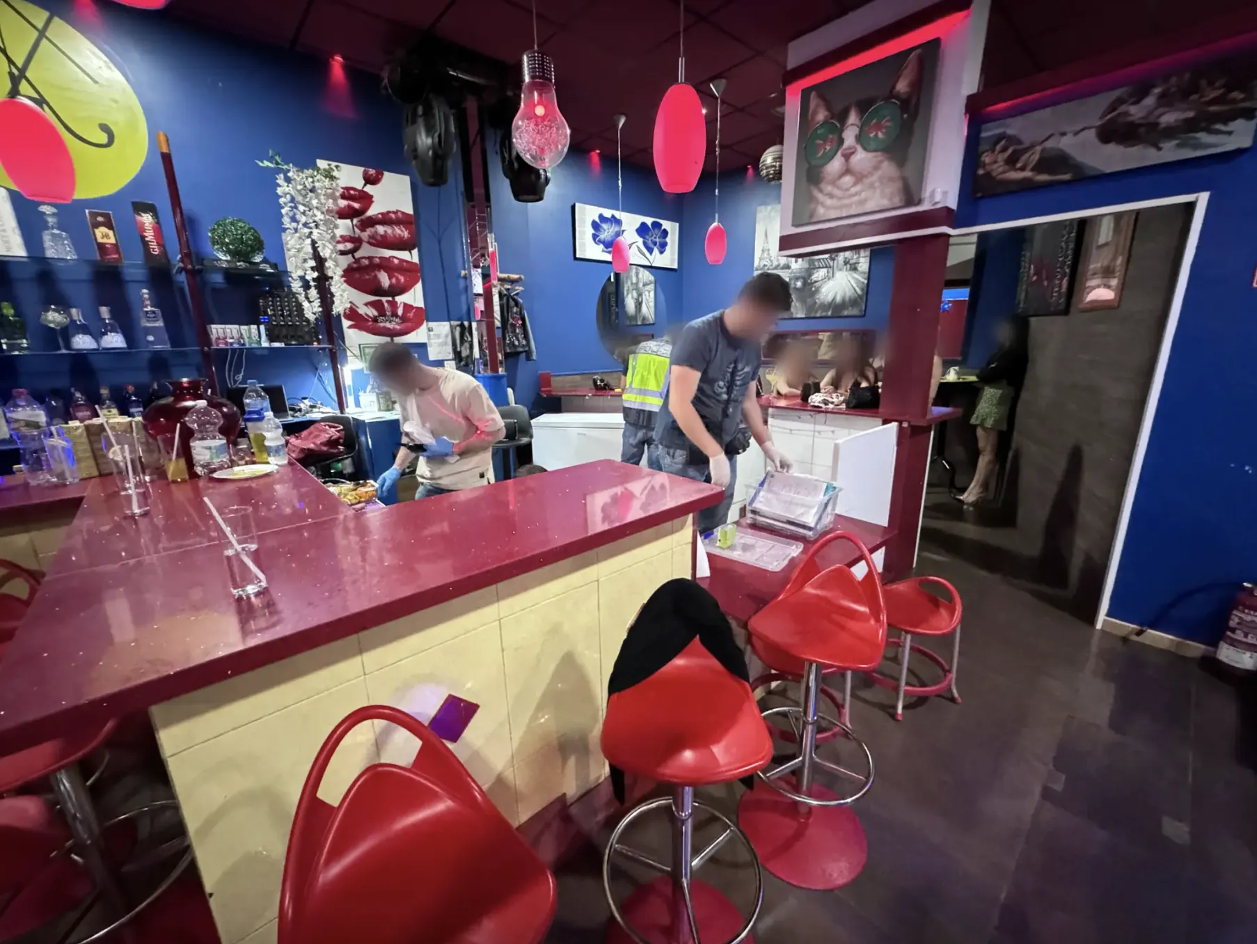 В Іспанії затримали злочинну групу за підозрою у сексуальній експлуатації українок dqxikeidqxidqrant