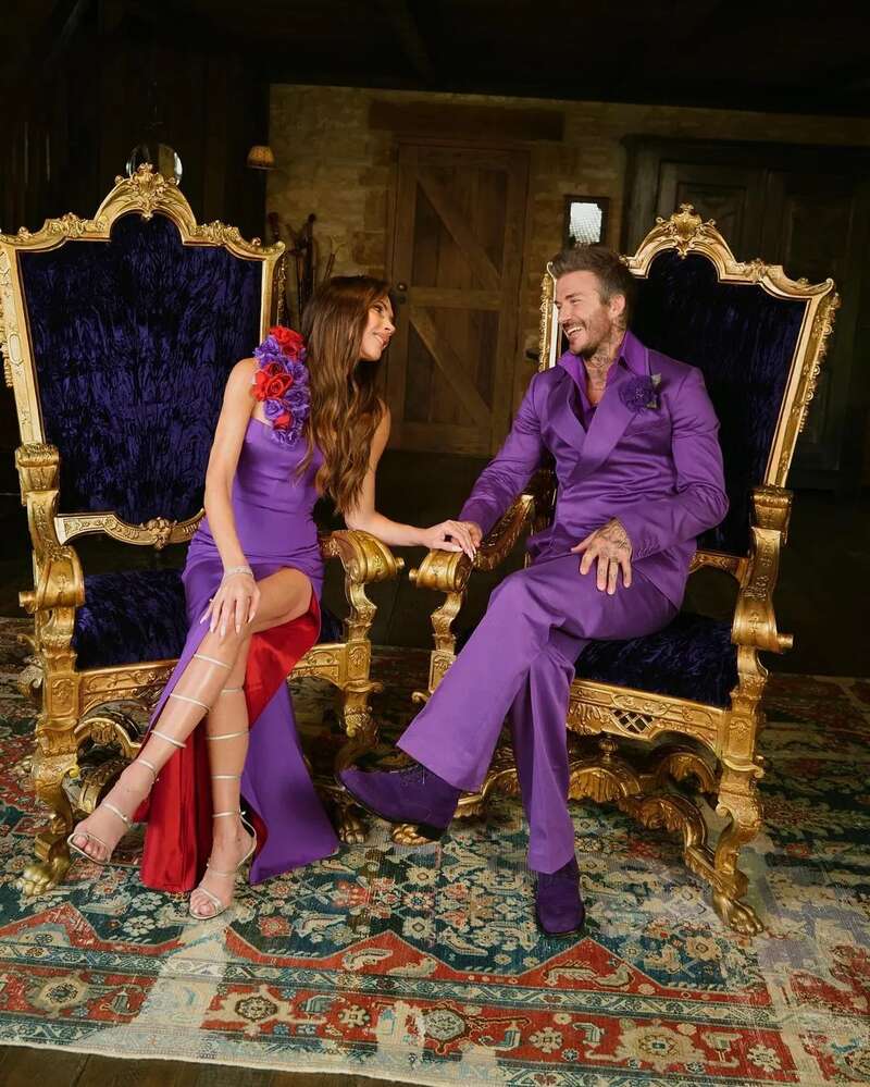 Майже не змінились. Девід і Вікторія Бекхеми відтворили культове весільне фото через 25 років dqxikeidqxidqrant