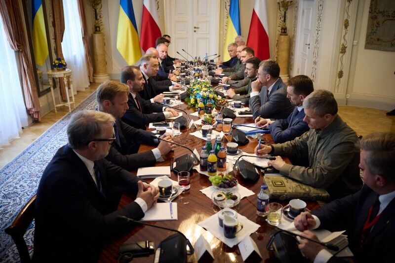 Зеленский в Варшаве встретился с Дудой: о чем говорили. Фото и видео dqxikeidqxidqrant