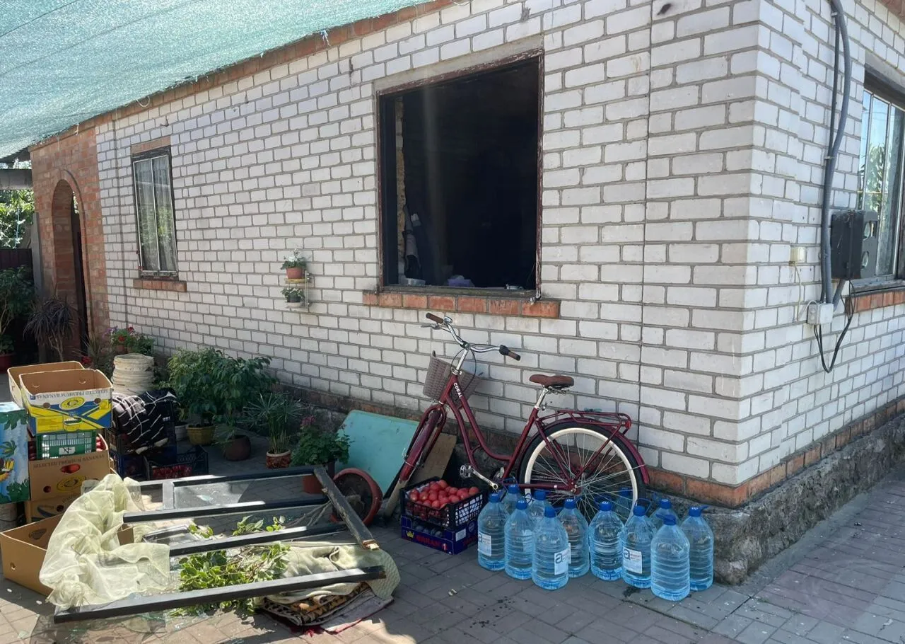 Окупанти атакували Дніпропетровщину дроном, постраждали двоє людей. Фото dqxikeidqxidqeant