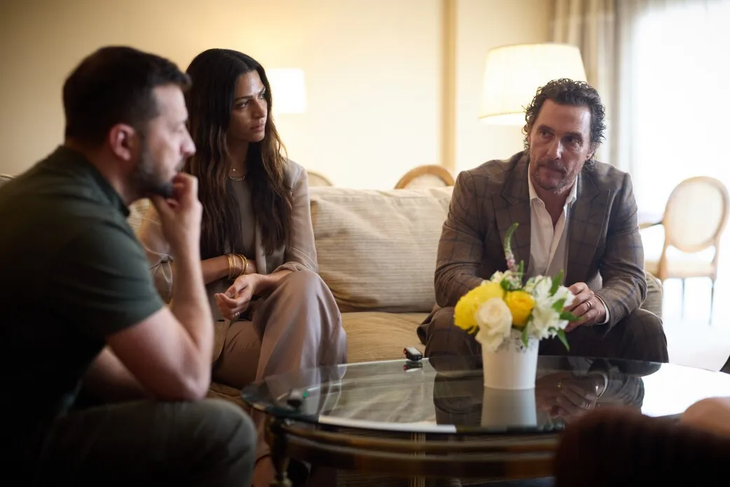 Зеленский встретился с Мэтью Макконахи и его женой в США: что предложили актеру