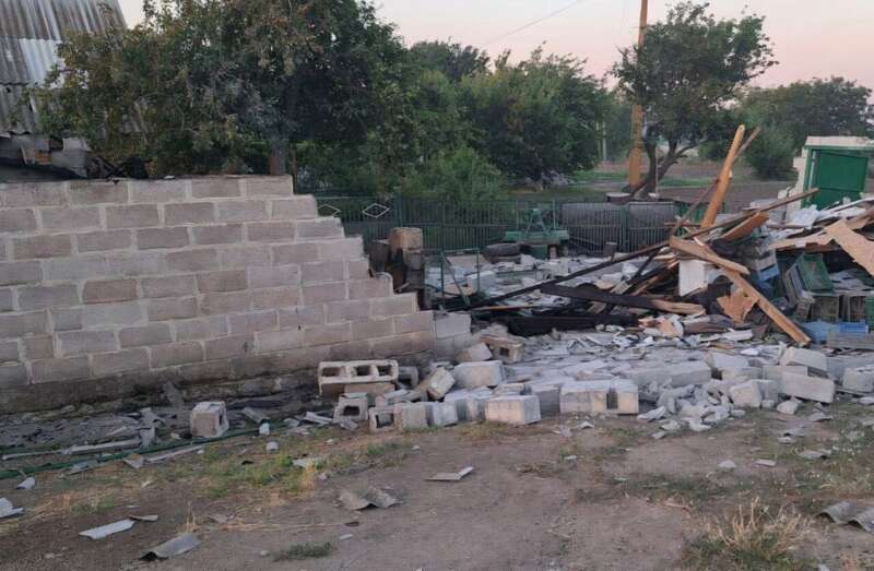 На Дніпропетровщині після ударів РФ спалахнули пожежі, є постраждала. Фото