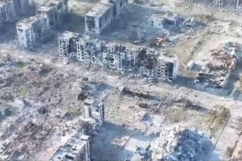 Окупанти перетворили Вовчанськ на Харківщині на руїни: з’явилося моторошне відео, зняте з висоти dqxikeidqxidqeant