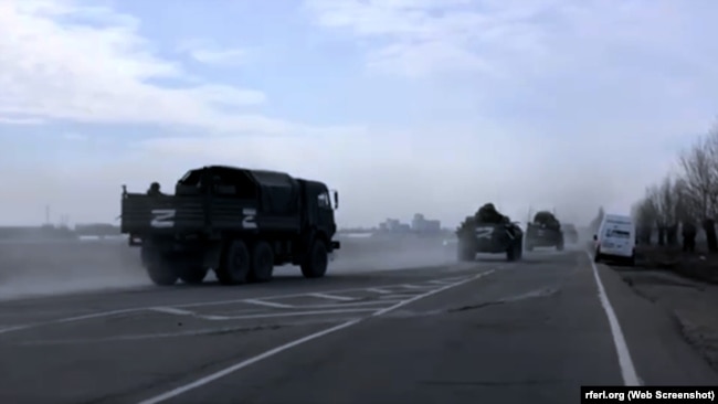 А также агитировать идти воевать за Россию