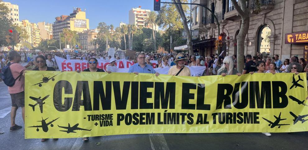 Протесты против туризма