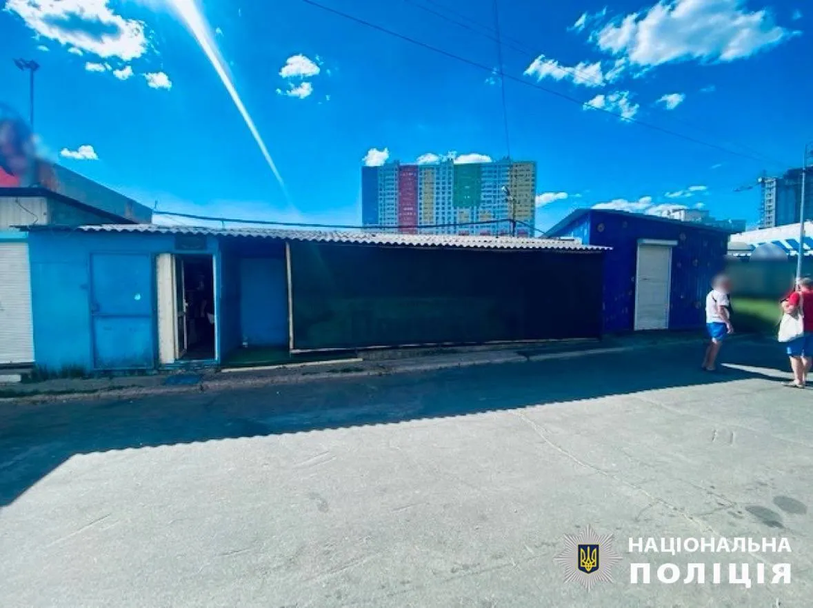 Під час конфлікту ледь не вбив незнайомця: на Київщині затримали чоловіка. Подробиці справи dqxikeidqxidqrant