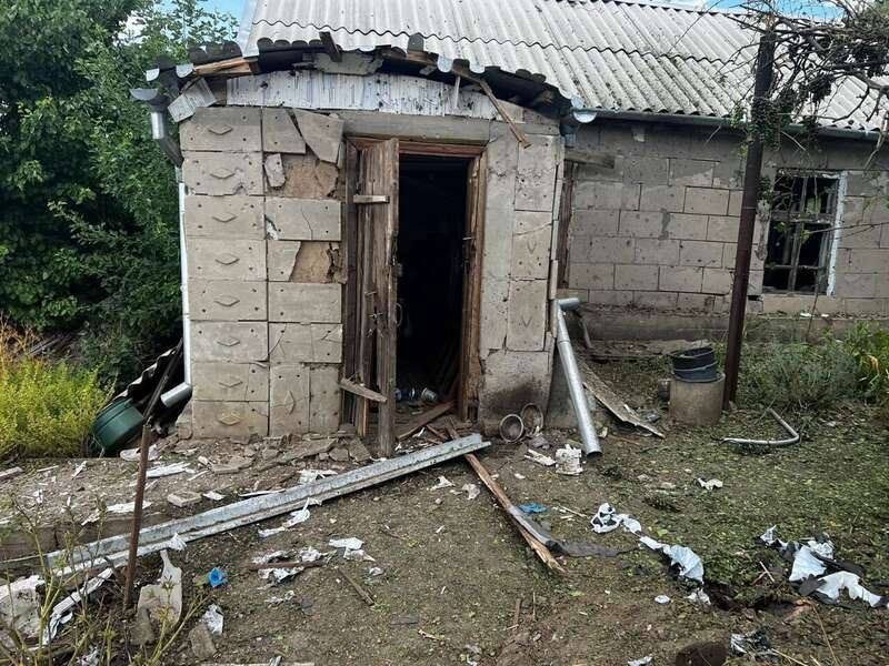 Россияне весь день обстреливали Никопольщину: повреждено несколько домов, ранен. Фото