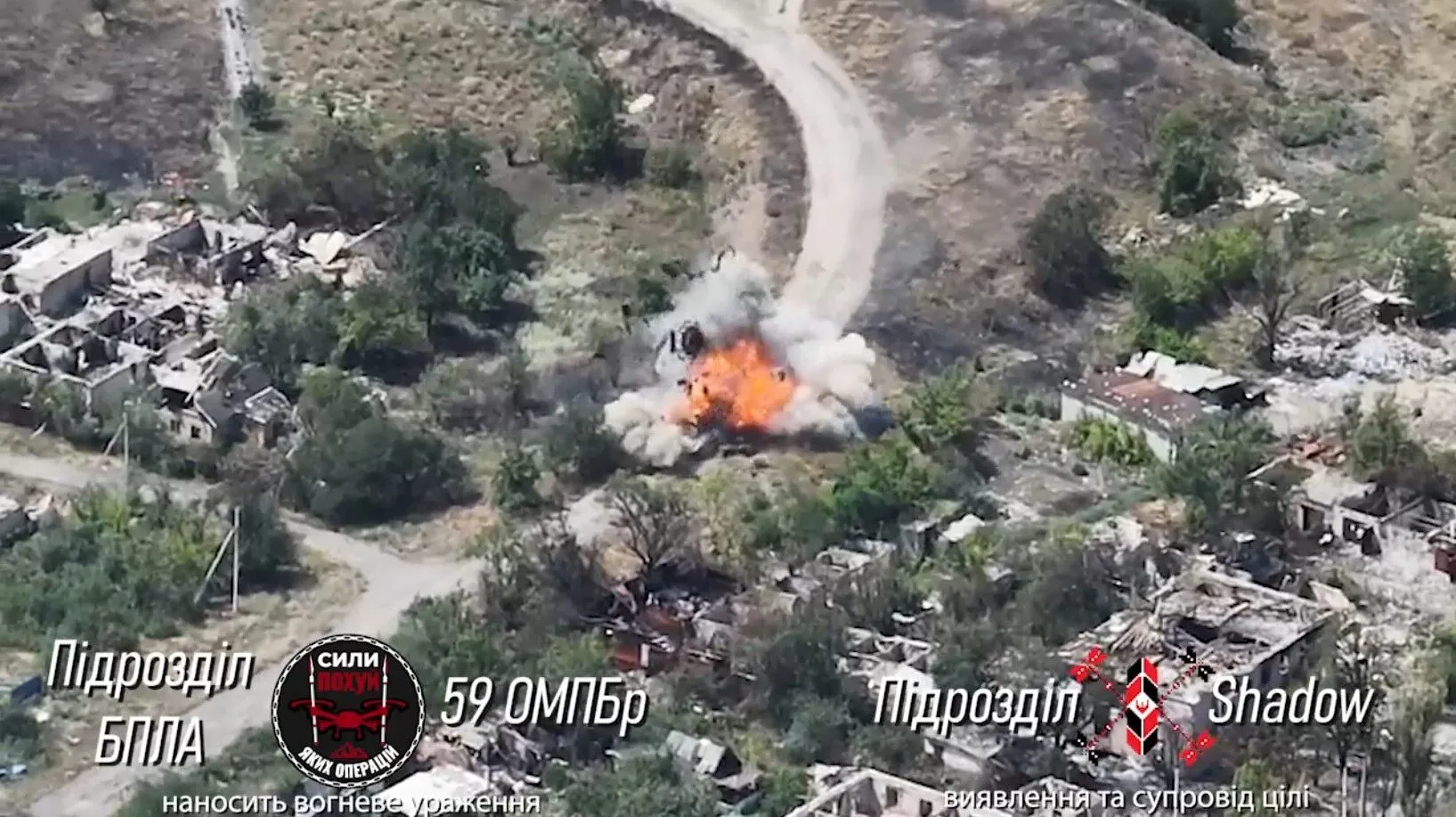 В окупантів не було жодного шансу: Сили оборони розбили колону техніки ворога, затиснувши в пастку