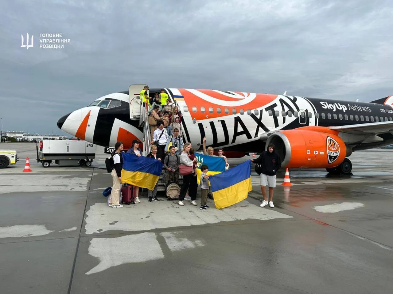 The Main Intelligence Directorate and the Ministry of Foreign Affairs evacuated Ukrainian citizens from Lebanon. Photo and video dqxikeidqxidqrant