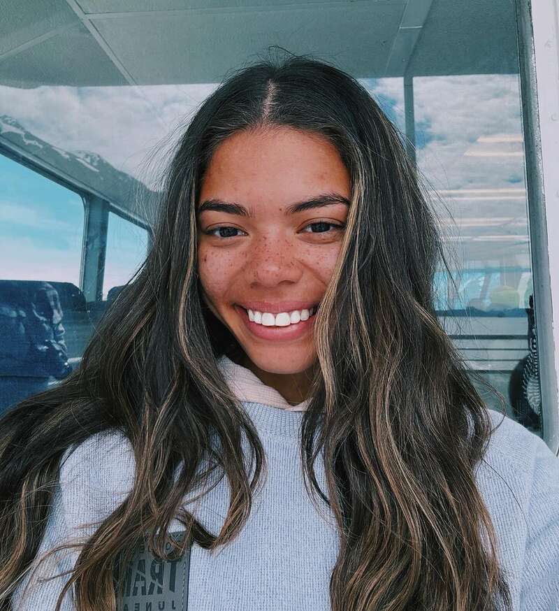 22-летняя офицерка армии стала Мисс США 2024: как выглядит Альма Купер, получившая титул и корону на фоне скандала. Фото