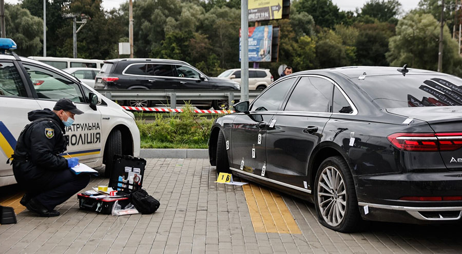 Автівку Audi А8L визнано речовим доказом у справі про замах на Сергія Шефіра dqxikeidqxidqeant