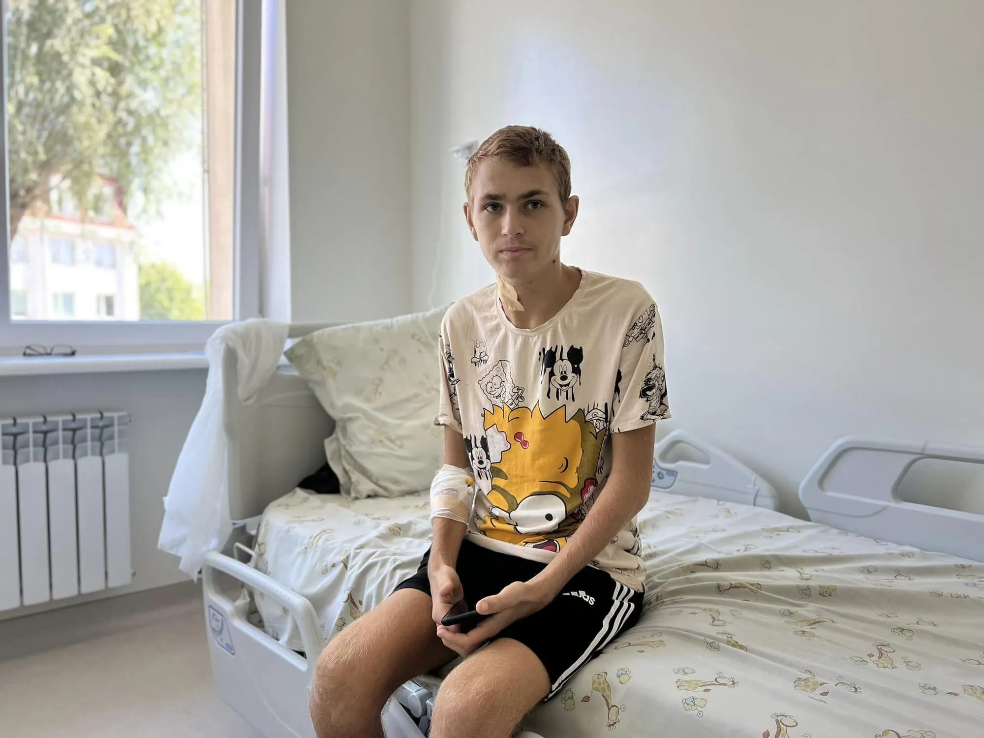 Во Львове спасли подростка, который чуть не погиб из-за отказа почек и печени после купания в реке: чем заразился dqxikeidqxiuuant