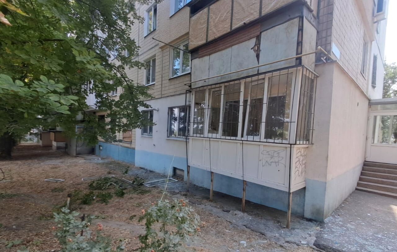 The occupiers fired artillery at Nikopol: a man was killed, and a child was among the injured. Photo