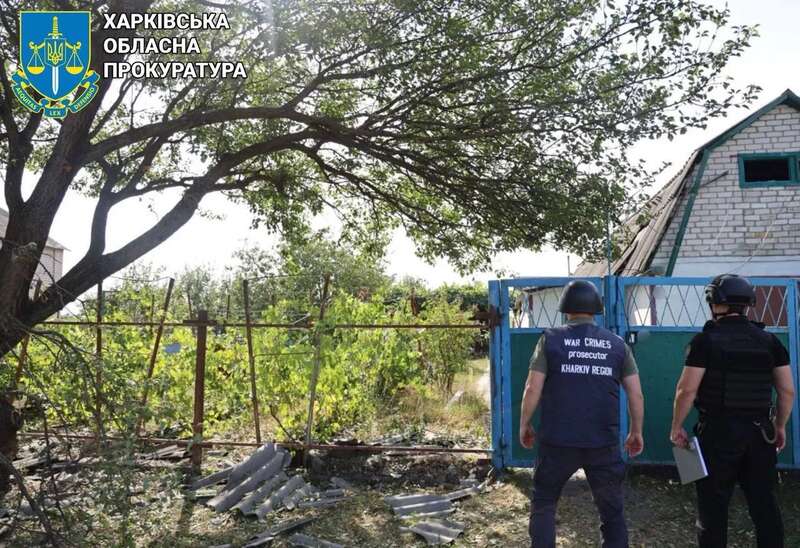 Окупанти вдарили по селу на Харківщині: постраждали троє мирних мешканців. Фото dqxikeidqxidqeant