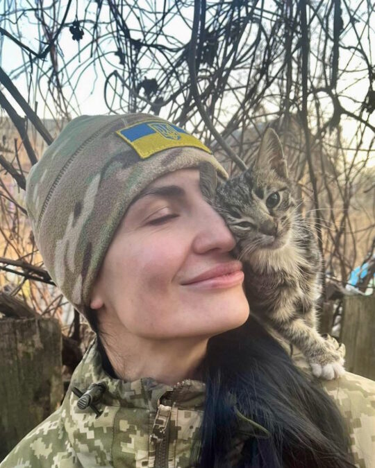 Ольга Бігарь і кіт Ольга Бігарь і кіт