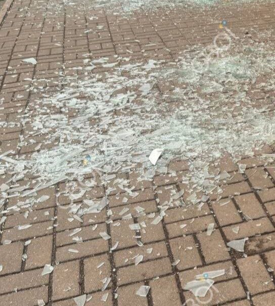 Оккупанты ударили по Кривому Рогу, есть прилет в объект гражданской инфраструктуры: пострадали пять человек. Фото