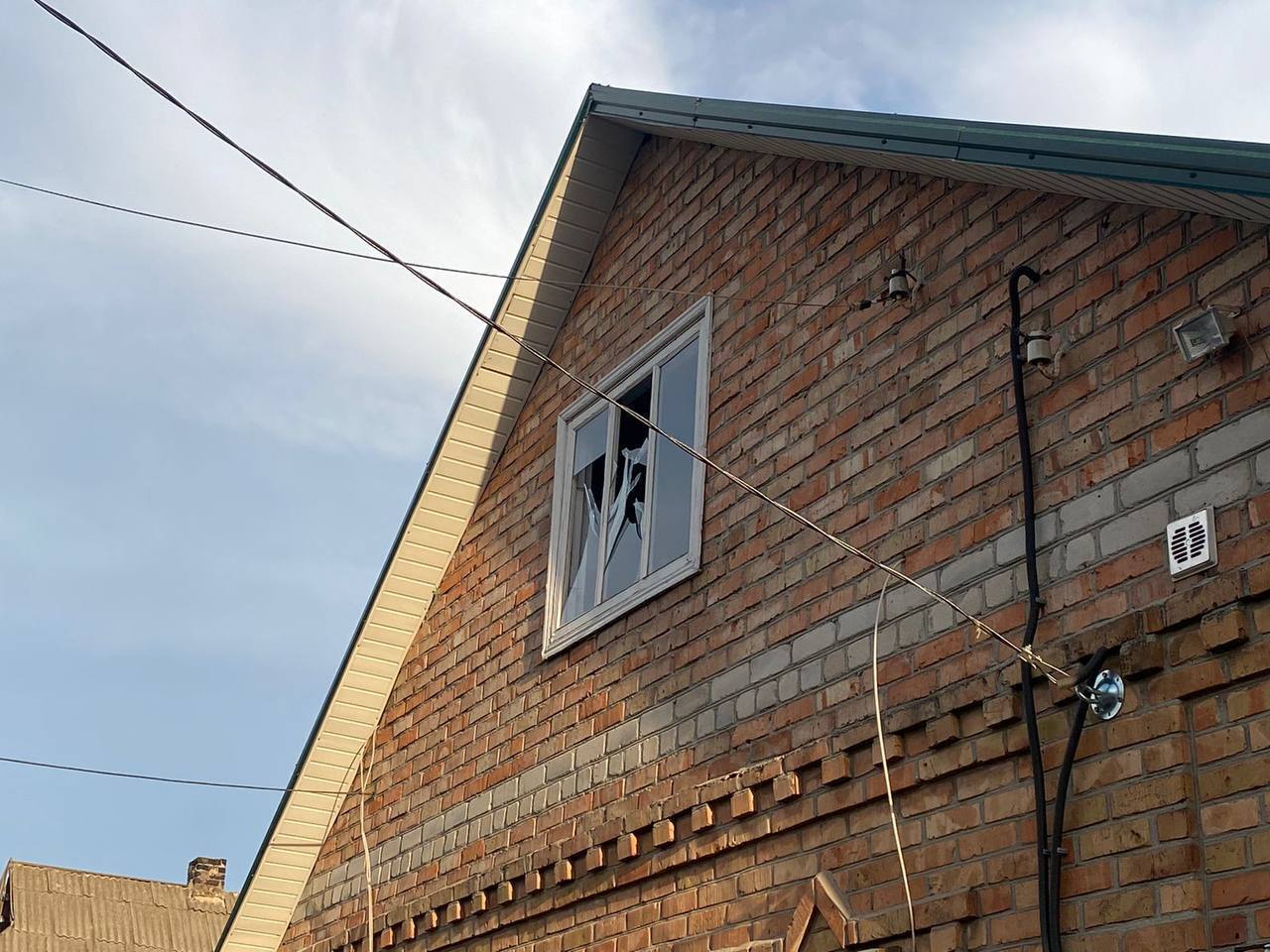 The enemy drove through Nikopol region: cafes, supermarkets, houses, gas pipelines and power lines were damaged. Photo