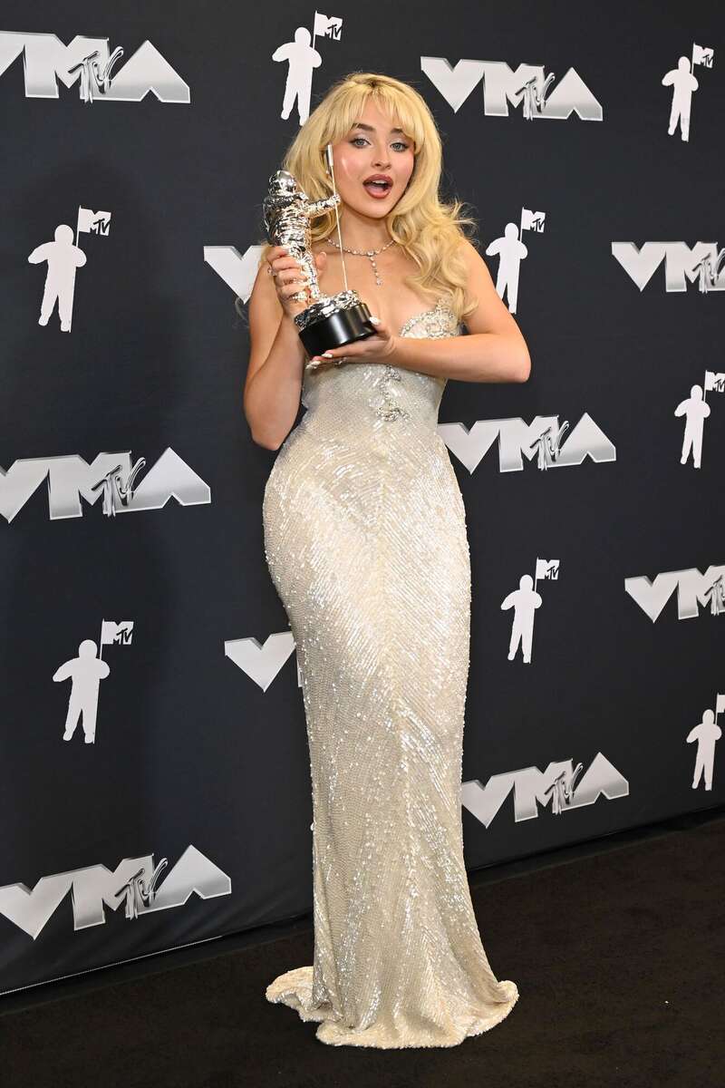 Тейлор Свифт побила рекорд Бейонсе: названо победителей MTV Video Music Awards 2024