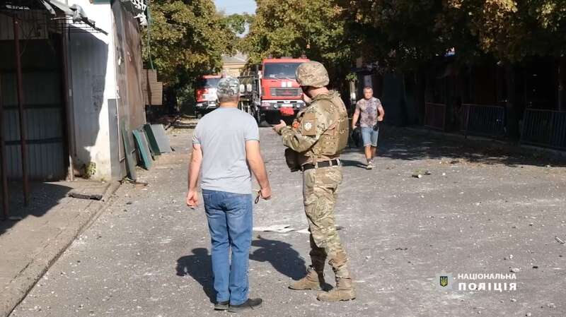 The occupiers struck the shopping center and market in Kostiantynivka: the police showed how they rescued people under shelling