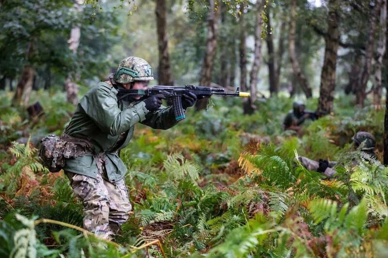 Patrolling, ambush, and tacmed: the Armed Forces of Ukraine demonstrated the training of recruits by Danish instructors in the UK. Photo dqxikeidqxidqrant